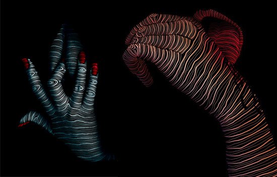 Arte erotica digitale: Japi Honoo e la sensualità. Fotografia e illustrazioni